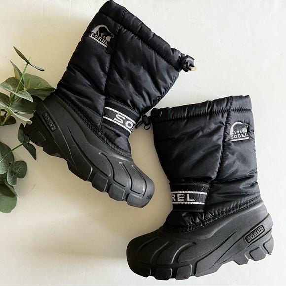 Sorel Black ‘Cub' Snow Boot. Size 13 - Picture 2 of 10